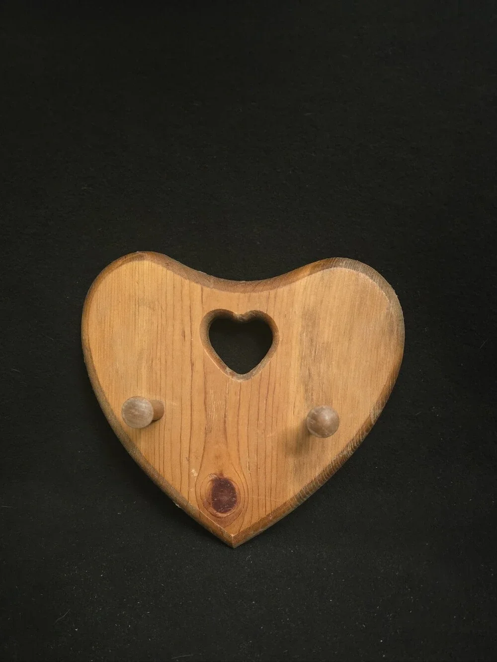 Vintage Heart-Shaped Wooden Wall Hook in Natural Brown